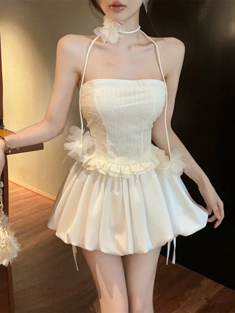Sweet Style High Waist Short Skirt Pants Set Women's Fashionable Floral Embellished Tube Top And Shorts Summer New Arrival
Sweet Style High Waist Short Skirt Pants Set Women's Fashionable Floral Embellished Tube Top And Shorts Summer New Arrival