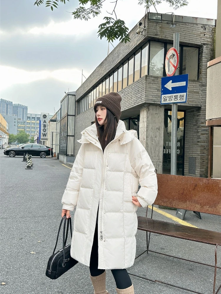 Женская зимняя куртка из гусиного пуха, новая удлиненная парка с капюшоном в корейском стиле Y2K, утепленное теплое пуховое пальто для снега, верхняя одежда
Женская зимняя куртка из гусиного пуха, новая удлиненная парка с капюшоном в корейском стиле Y2K, утепленное теплое пуховое пальто для снега, верхняя одежда
