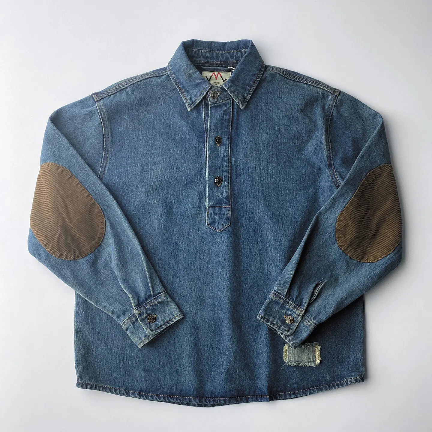 H-29# Spring New Japanese Retro Long-Sleeve Lapel Holes Denim Shirt Men's Simple 100% Cotton Washed Old Casual Blouses Thin Coat
H-29# Spring New Japanese Retro Long-Sleeve Lapel Holes Denim Shirt Men's Simple 100% Cotton Washed Old Casual Blouses Thin Coat