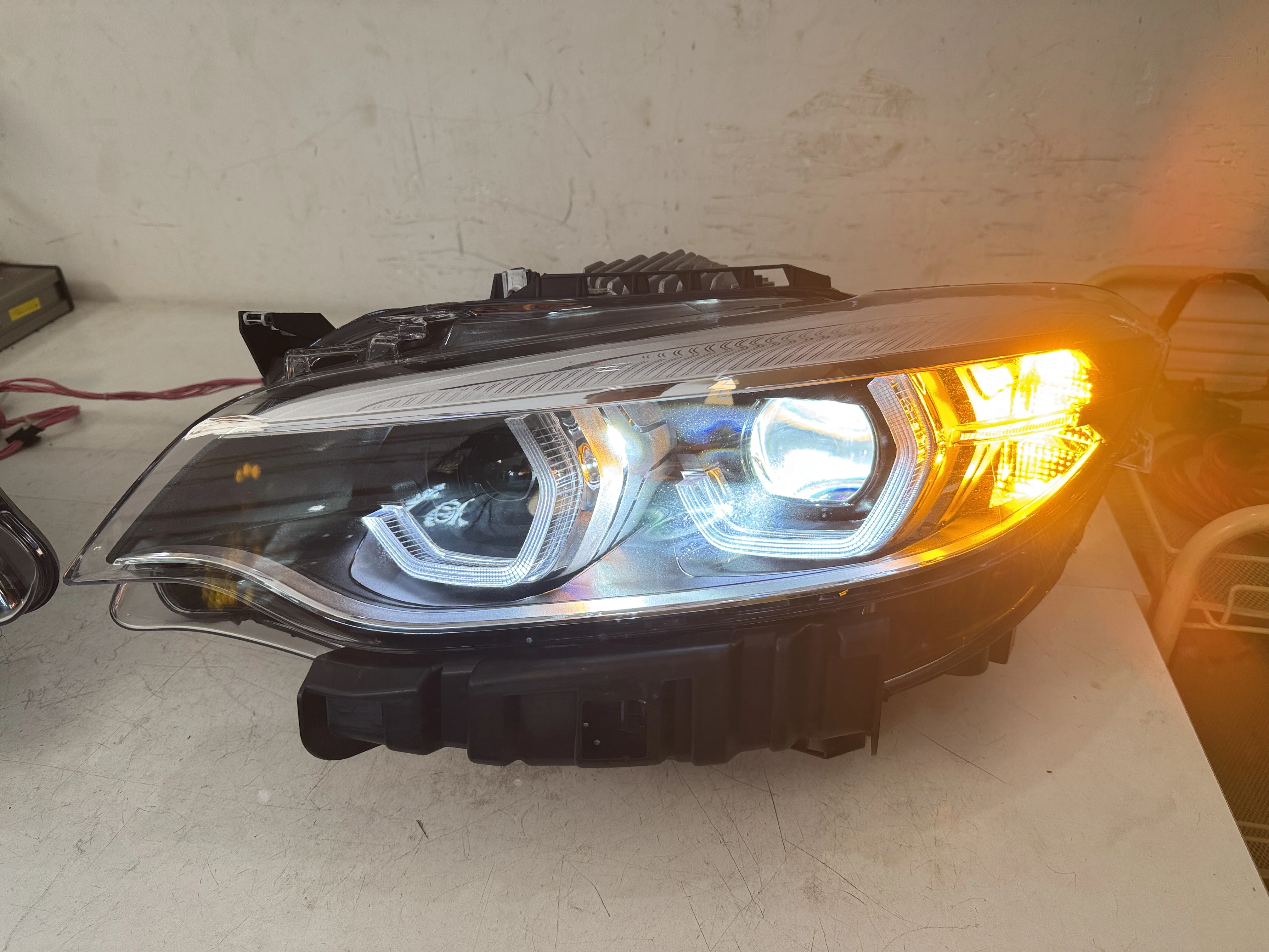Fit For BMW 2 Headlight 2014-2020 BMW F22 F23 Headlamp Upgrade To BMW F87 M2 LED Lamp High Configuration EU Versio Plug and Play
Fit For BMW 2 Headlight 2014-2020 BMW F22 F23 Headlamp Upgrade To BMW F87 M2 LED Lamp High Configuration EU Versio Plug and Play