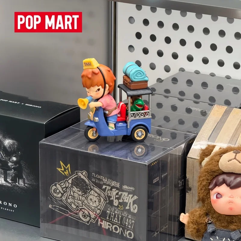 Новая оригинальная фигурка Popmart Hirono Tuk Tuk из серии Blind Box, ручная работа, лимитированная серия, украшение для рабочего стола, милый подарок.
Новая оригинальная фигурка Popmart Hirono Tuk Tuk из серии Blind Box, ручная работа, лимитированная серия, украшение для рабочего стола, милый подарок.