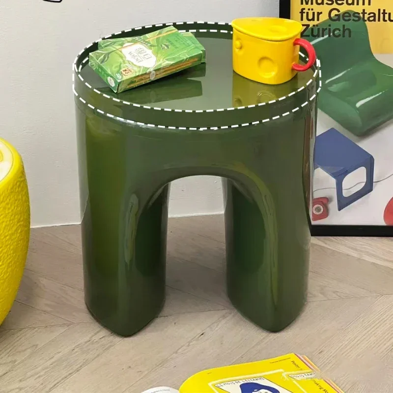 Small Round Coffee Stand for Living Room, Modern Minimalist Side Table, Compact Corner Accent Table for Small Spaces
Small Round Coffee Stand for Living Room, Modern Minimalist Side Table, Compact Corner Accent Table for Small Spaces