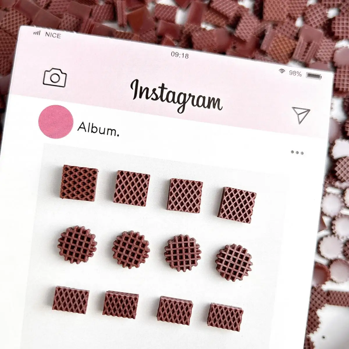 50Pcs Minimalist Luminous Chocolate Cookies Nail Art Decorations Creative Checkered Biscuits Resin Nail Charms for Manicure DIY
50Pcs Minimalist Luminous Chocolate Cookies Nail Art Decorations Creative Checkered Biscuits Resin Nail Charms for Manicure DIY