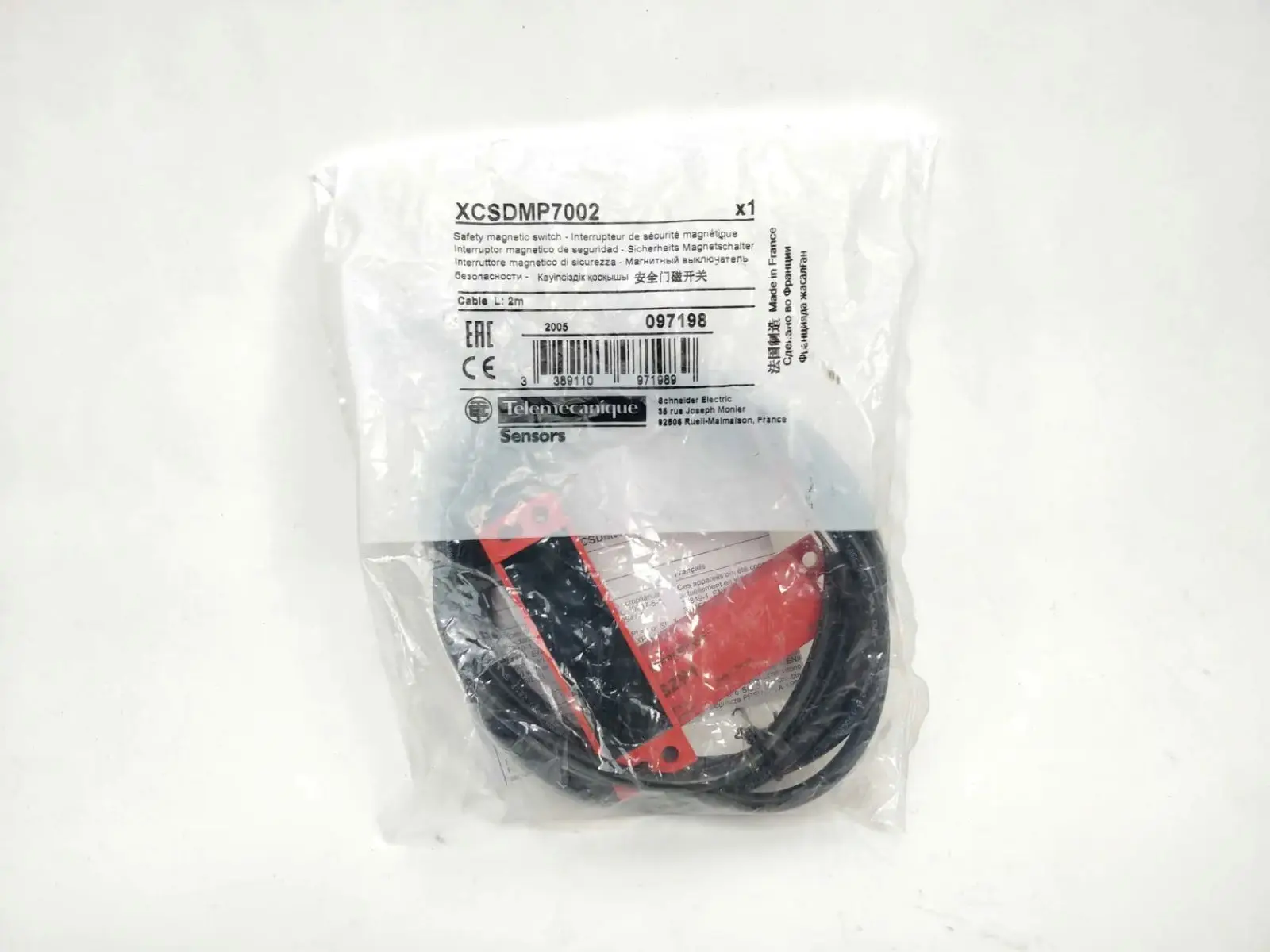 XCSDMP7002 Coded magnetic switch XCSDMP - 2 NC + 1 NO - 1 NC staggered - 2m
XCSDMP7002 Coded magnetic switch XCSDMP - 2 NC + 1 NO - 1 NC staggered - 2m
