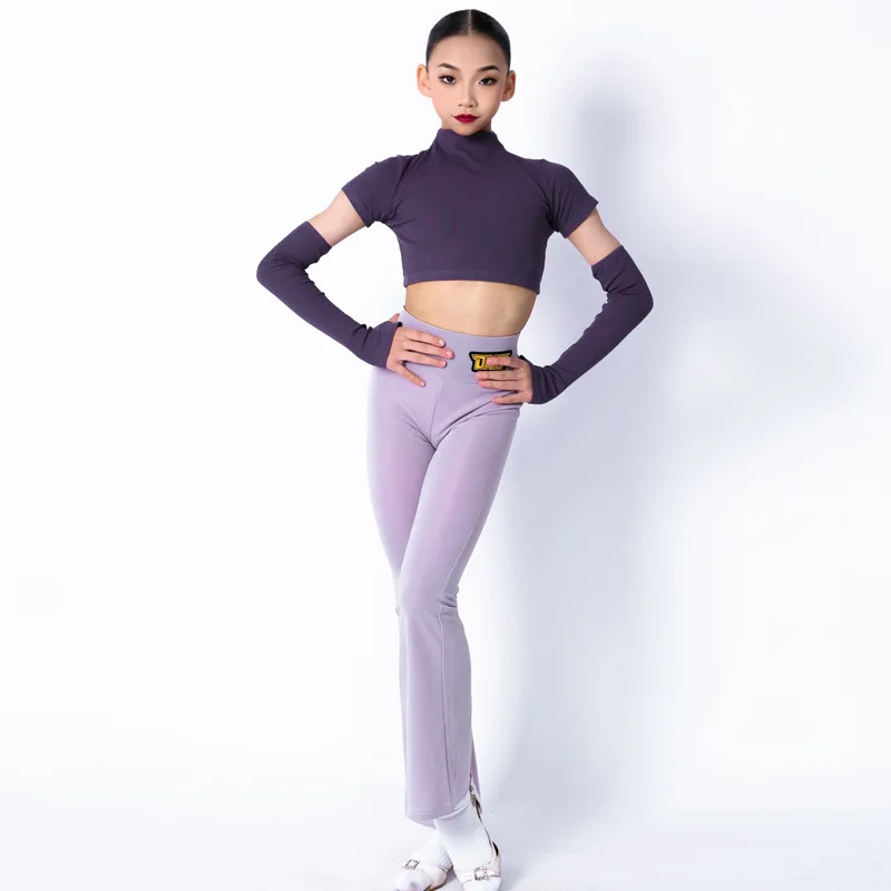 Customized Latin Dance Suit Practice Dress Girls Competition Performance Dress High Neck Short Sleeved Top with Sleeve Split Set
Customized Latin Dance Suit Practice Dress Girls Competition Performance Dress High Neck Short Sleeved Top with Sleeve Split Set