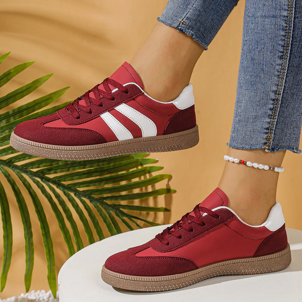 Women’s Flat-soled Sneakers Low Cut Lace Up Casual Shoes Soft Soled Lightweight Breathable Walking Shoes zapatillas de mujer
Women’s Flat-soled Sneakers Low Cut Lace Up Casual Shoes Soft Soled Lightweight Breathable Walking Shoes zapatillas de mujer