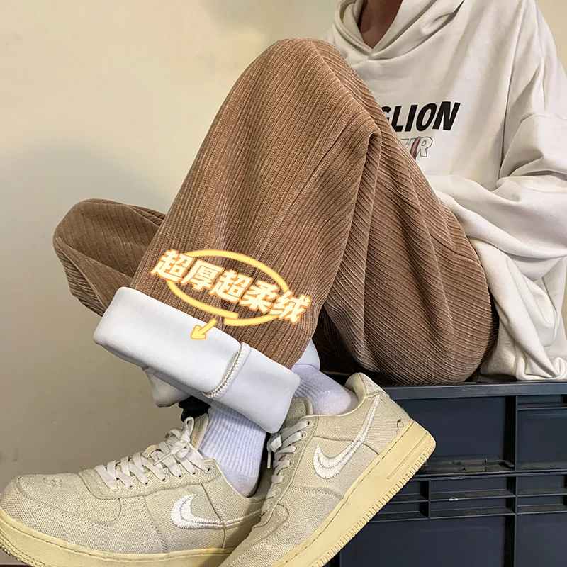 Мужские повседневные брюки оверсайз прямого кроя с подкладкой, осенне-зимние, винтажные, в американском стиле, для отдыха...
Мужские повседневные брюки оверсайз прямого кроя с подкладкой, осенне-зимние, винтажные, в американском стиле, для отдыха...