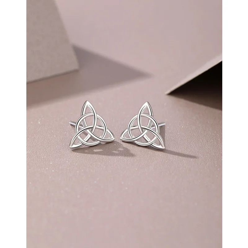 Dawn's Jewel S925 Sterling Silver Triangle Celtic Knot Earrings For Women Cross Hollow Autumn And Winter
Dawn's Jewel S925 Sterling Silver Triangle Celtic Knot Earrings For Women Cross Hollow Autumn And Winter
