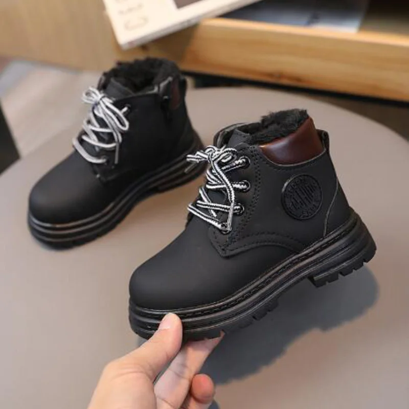 Winter Plus velvet warm sports shoes boys girls soft bottom anti-slip Martin boots 2022 fashion new Korean the snow casual shoes
Winter Plus velvet warm sports shoes boys girls soft bottom anti-slip Martin boots 2022 fashion new Korean the snow casual shoes