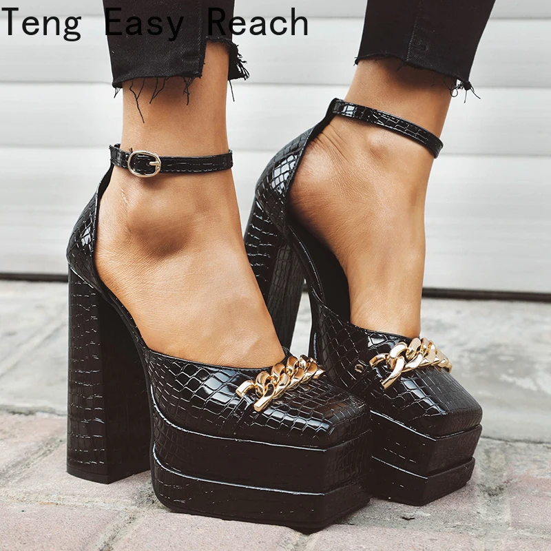 Plus Size Plaid Patent Leather Side Cut-Out Women's Sandals Metal Chain Decoration Ultra-High Double-Deck Platform Fashion Shoes
Plus Size Plaid Patent Leather Side Cut-Out Women's Sandals Metal Chain Decoration Ultra-High Double-Deck Platform Fashion Shoes