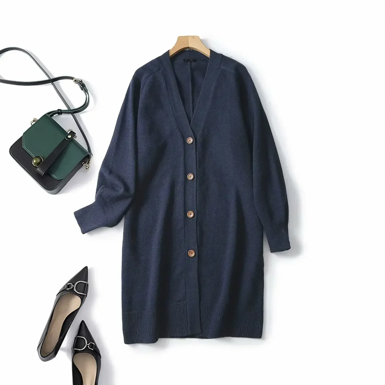 Women's 2023 Fashion and Leisure Ultra-long Loose Cardigan Sweater Retro V-neck Long-sleeved Women's Coat Chic Top
Women's 2023 Fashion and Leisure Ultra-long Loose Cardigan Sweater Retro V-neck Long-sleeved Women's Coat Chic Top