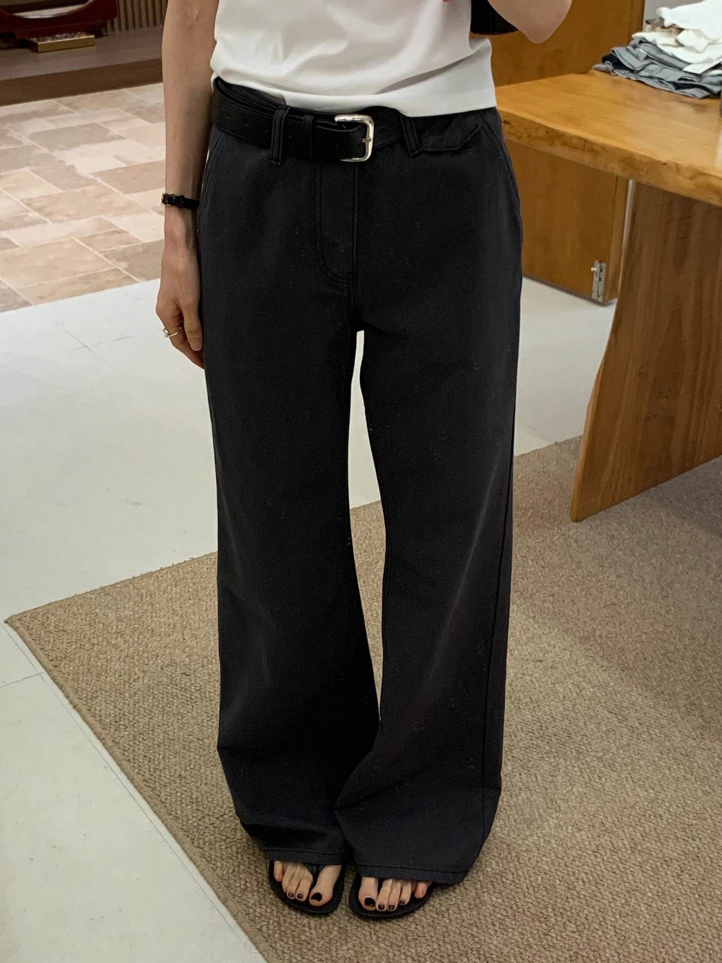 BRIVIN Korean Style Casual Pants Women Summer New Loose Hanging Waist Belt Floor Length Wide Leg Pants High Waist Other Material
BRIVIN Korean Style Casual Pants Women Summer New Loose Hanging Waist Belt Floor Length Wide Leg Pants High Waist Other Material