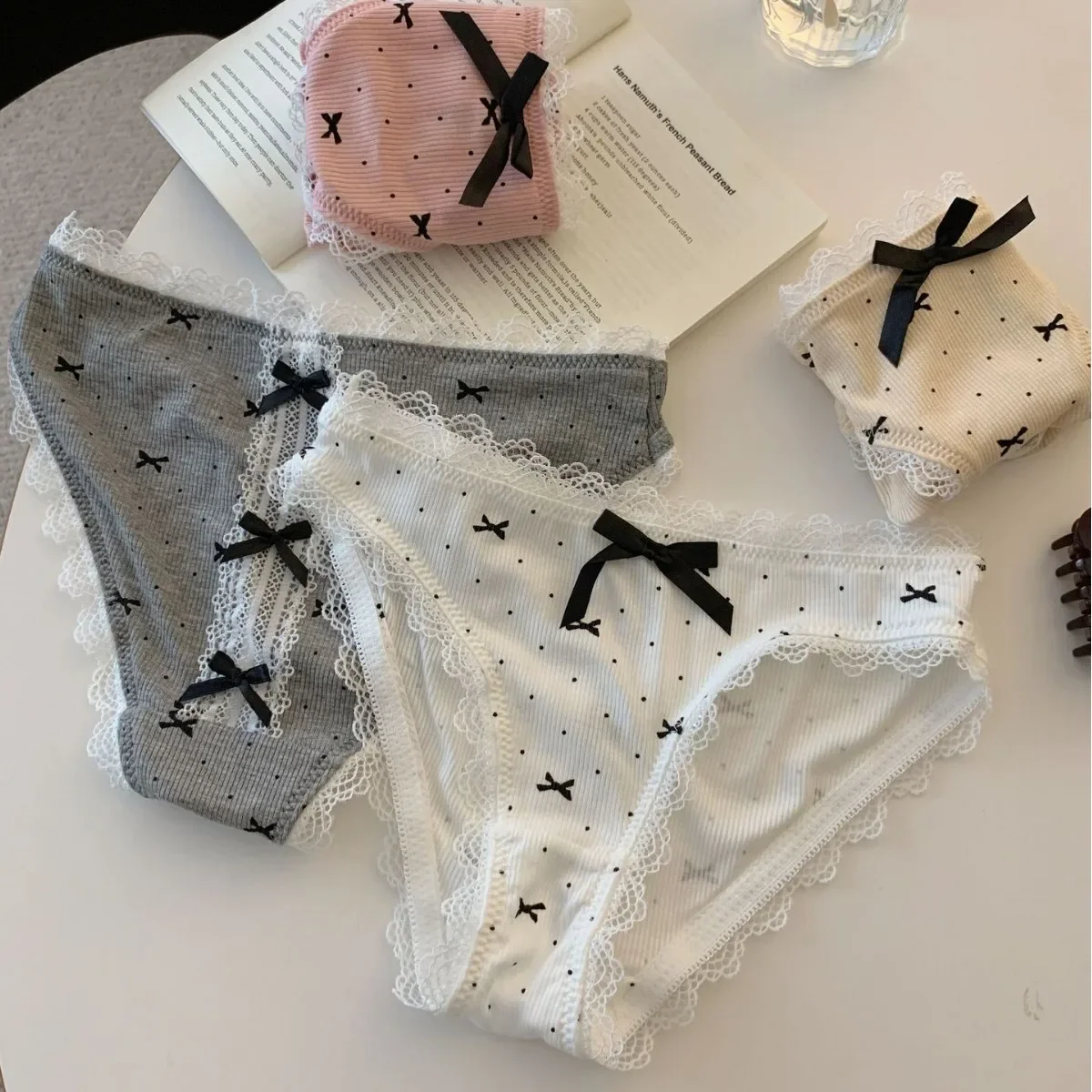 Хозлинг 20л! Сексуальные ультратонкие кружевные трусики с низкой талией в японском стиле | Нижнее белье с треугольными чашками и бантом, Embodying Summer's Allure
Хозлинг 20л! Сексуальные ультратонкие кружевные трусики с низкой талией в японском стиле | Нижнее белье с треугольными чашками и бантом, Embodying Summer's Allure