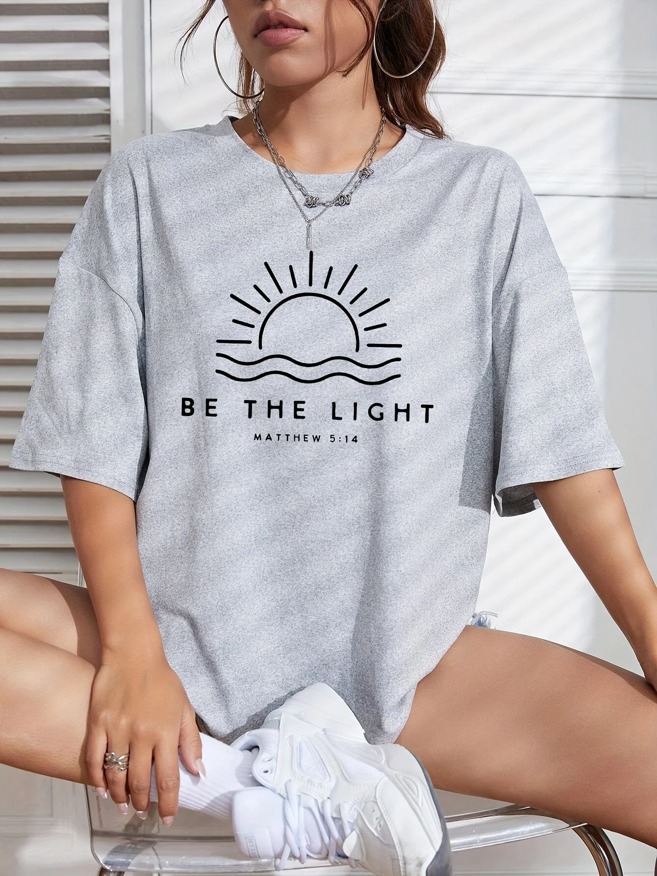 Sun Graphic Loose Sports Short Sleeves Top, Round Neck Running Casual T-shirt, Women's Activewear
Sun Graphic Loose Sports Short Sleeves Top, Round Neck Running Casual T-shirt, Women's Activewear