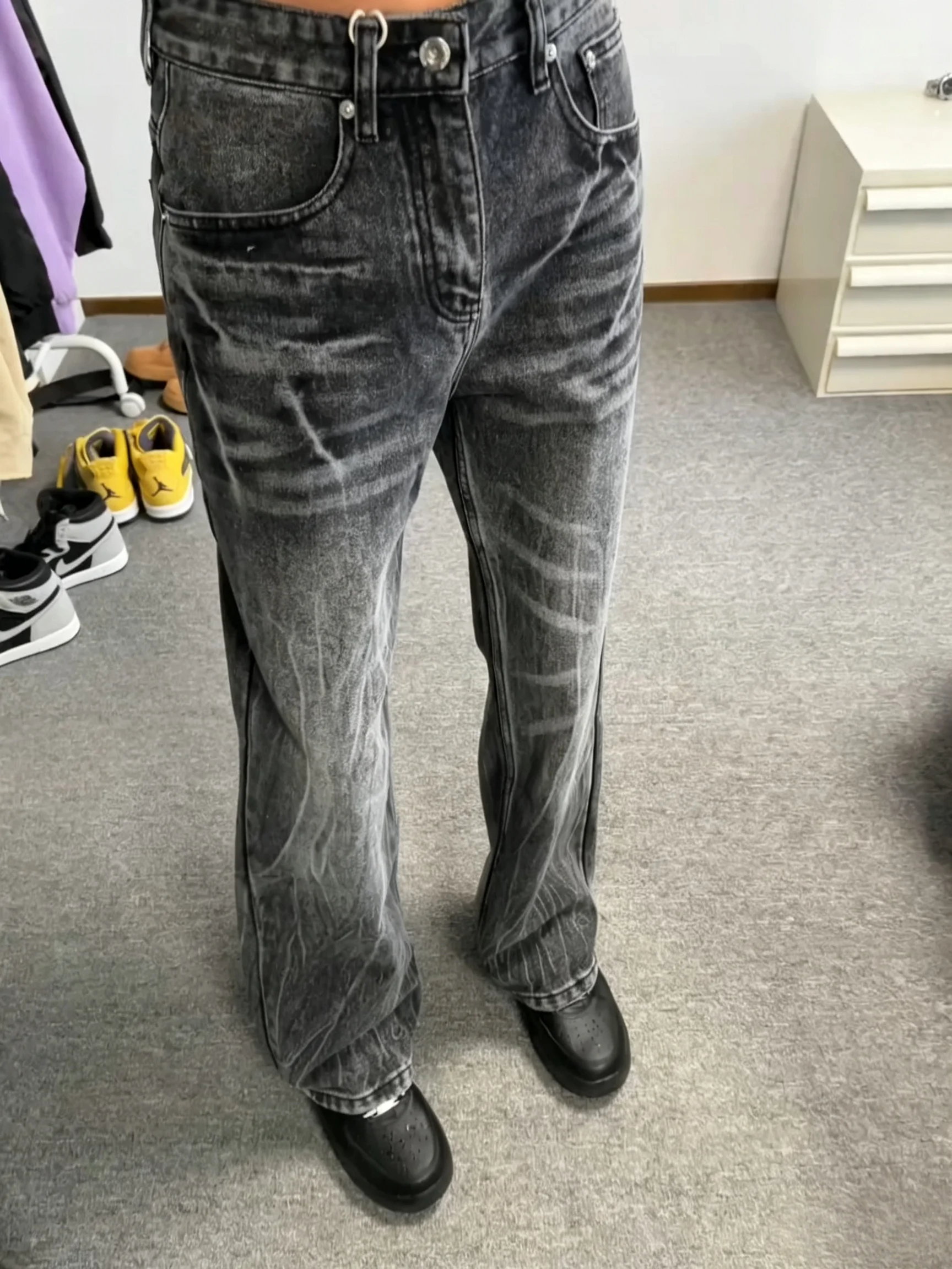 Washed Black Gradient Lightning Pattern Men's Jeans Straight Leg Retro High Street Vibe Knife Pants Youth Casual Wear
Washed Black Gradient Lightning Pattern Men's Jeans Straight Leg Retro High Street Vibe Knife Pants Youth Casual Wear