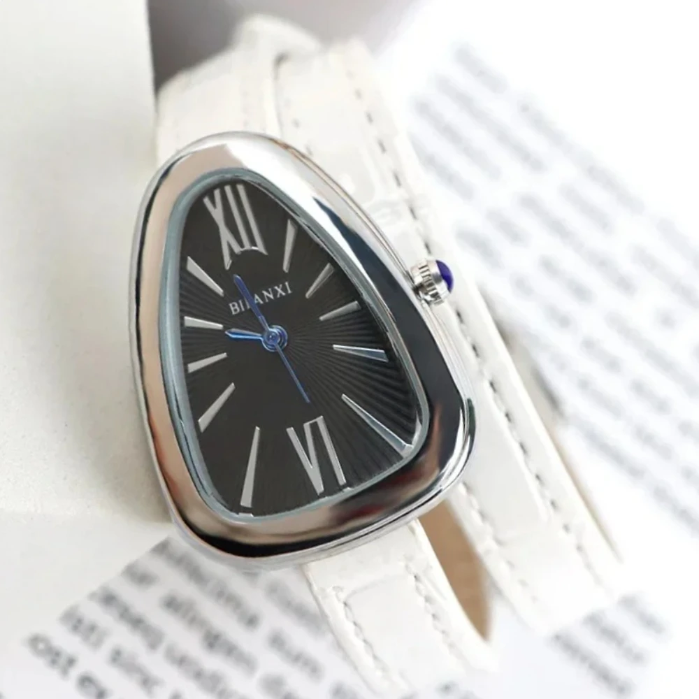 Кожаный ремешок в форме змеи и ромба, кварцевые женские часы, белые часы AAA, женские роскошные золотые часы с головкой, красные модные часы
Кожаный ремешок в форме змеи и ромба, кварцевые женские часы, белые часы AAA, женские роскошные золотые часы с головкой, красные модные часы