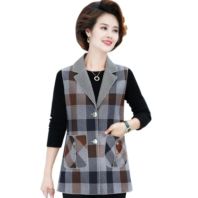 Mom Autumn Thin Plaid Vest Middle-aged Women's Single Breasted Short Outerwear Suit Collar Sleeveless Jacket Female Waistcoat
Mom Autumn Thin Plaid Vest Middle-aged Women's Single Breasted Short Outerwear Suit Collar Sleeveless Jacket Female Waistcoat
