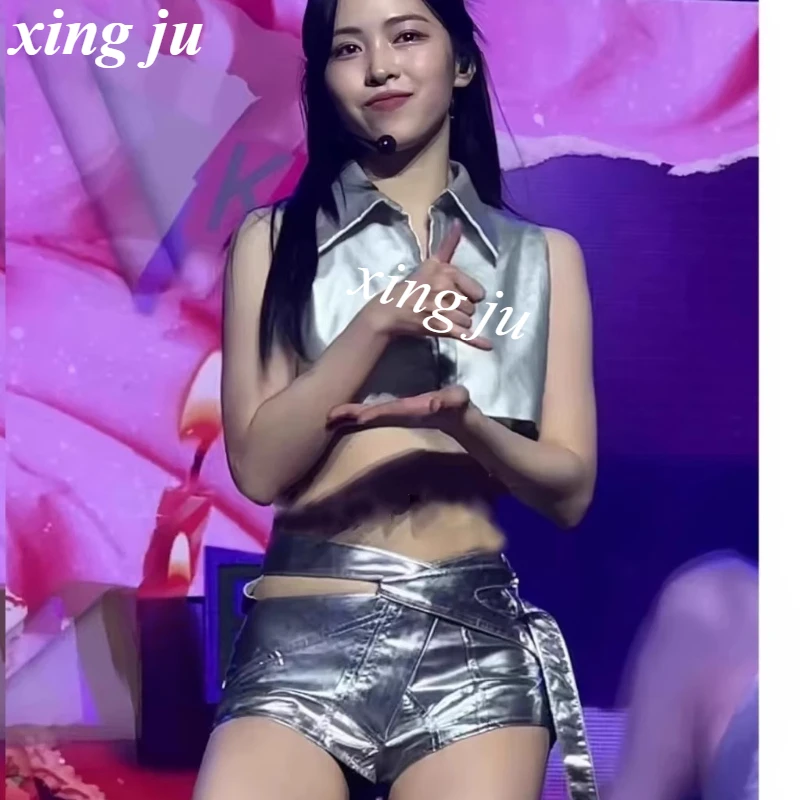 Kpop Women Singer Group Jazz Dance Sexy Silver Hollow Lace-up Tight Pu Shorts Female Nightclub DJ Stage Performance Costumes
Kpop Women Singer Group Jazz Dance Sexy Silver Hollow Lace-up Tight Pu Shorts Female Nightclub DJ Stage Performance Costumes