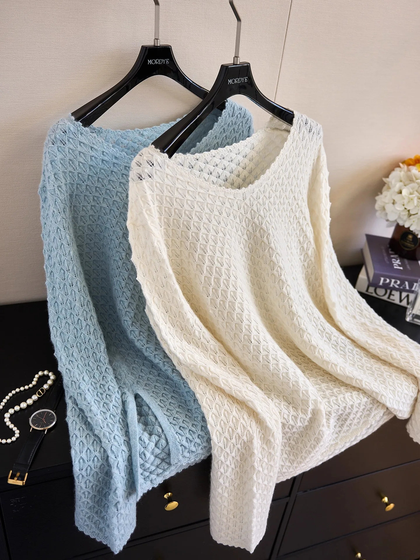 Mermaid 100% Cashmere Knitted Sweater V-Neck Lazy High-Grade Feeling Diamond Pattern Embroidery Warmth Feminine Style
Mermaid 100% Cashmere Knitted Sweater V-Neck Lazy High-Grade Feeling Diamond Pattern Embroidery Warmth Feminine Style