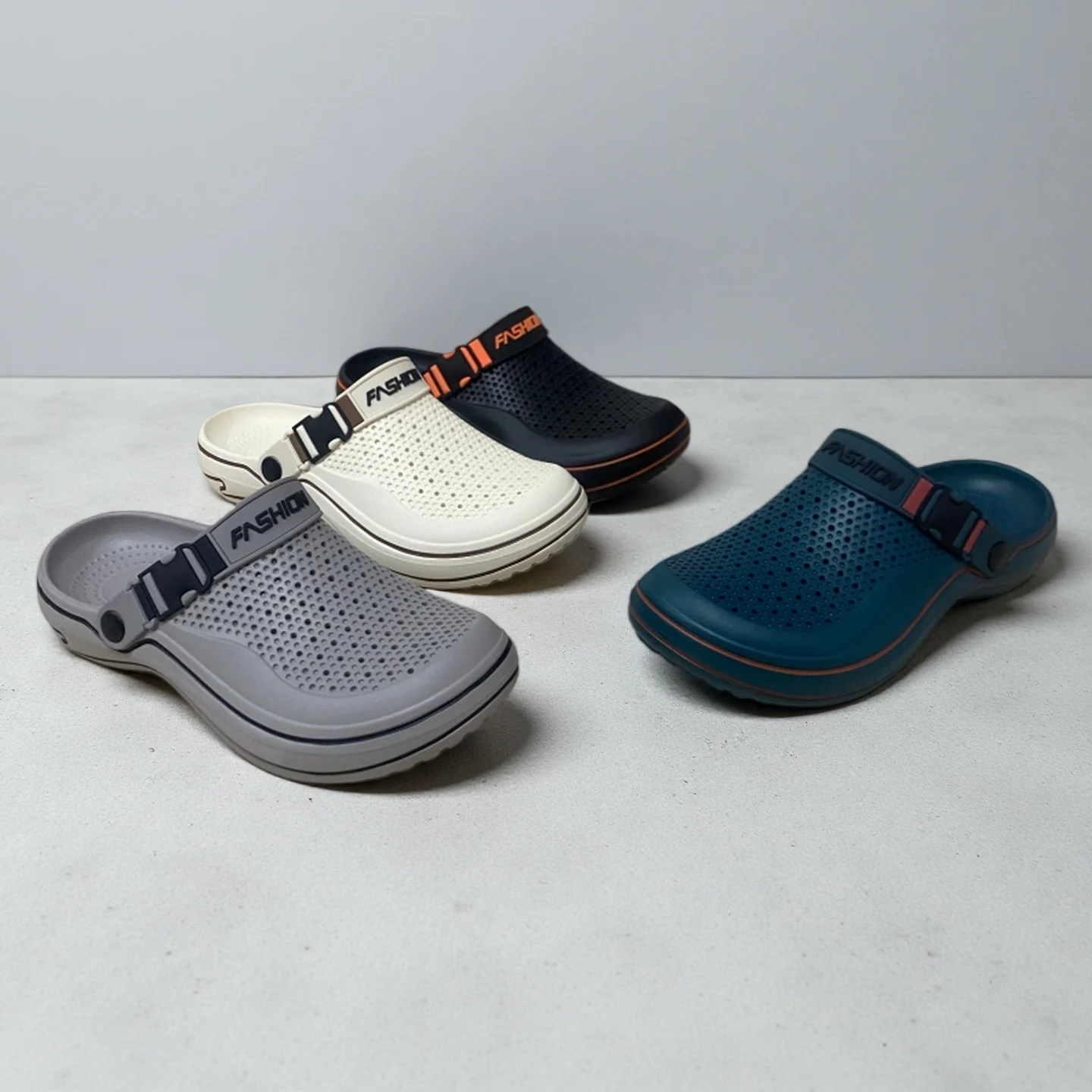 Men's Thick-Soled Clogs, Non-Slip Eva Outdoor Garden and Pool Sandals, Comfortable and Lightweight Summer Beach Shoes for Men
Men's Thick-Soled Clogs, Non-Slip Eva Outdoor Garden and Pool Sandals, Comfortable and Lightweight Summer Beach Shoes for Men