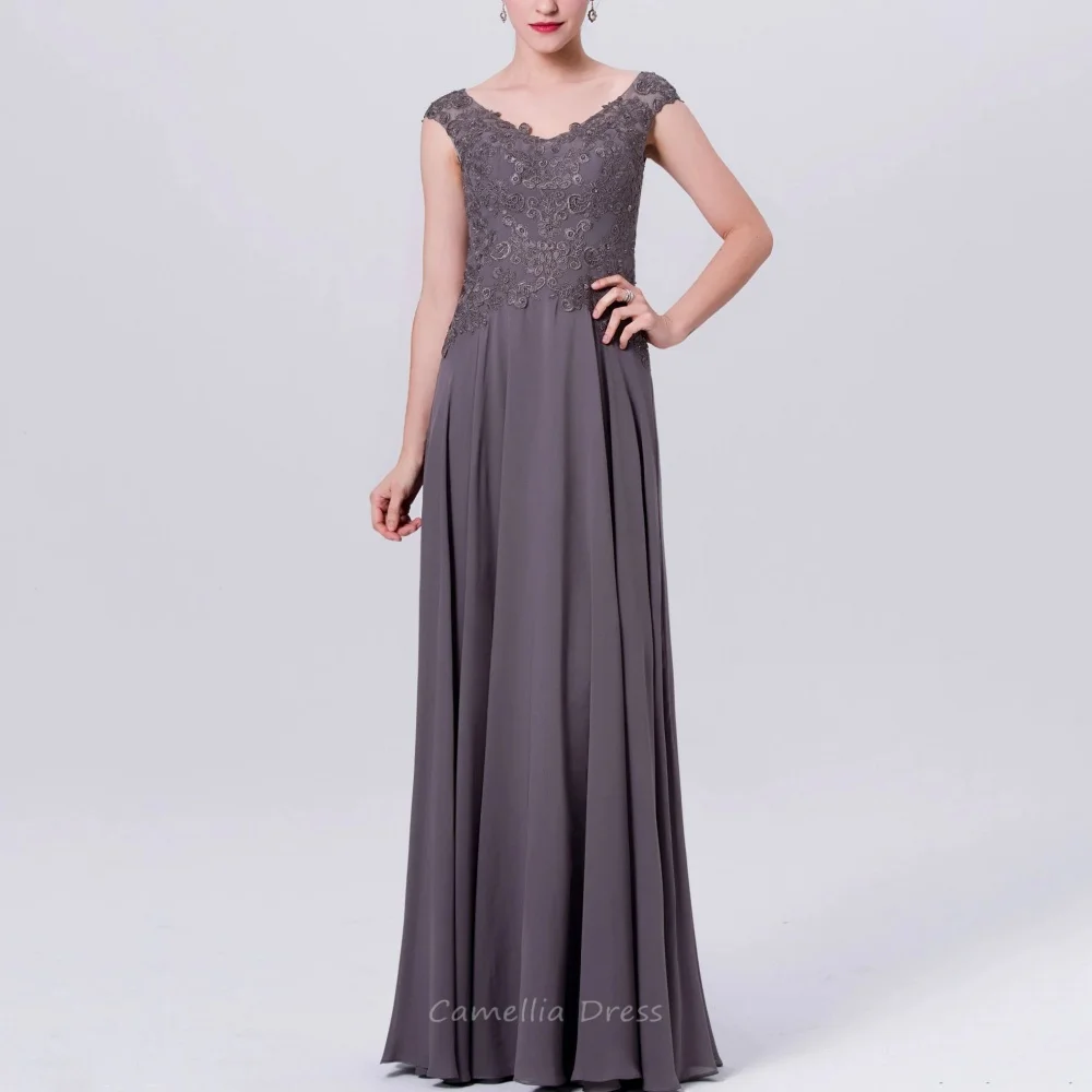 Customized Mother of the Bride Dress A Line Lace V Neck Guest Gown Vintage Chiffon Cap Sleeve Evening robe mother of bride
Customized Mother of the Bride Dress A Line Lace V Neck Guest Gown Vintage Chiffon Cap Sleeve Evening robe mother of bride