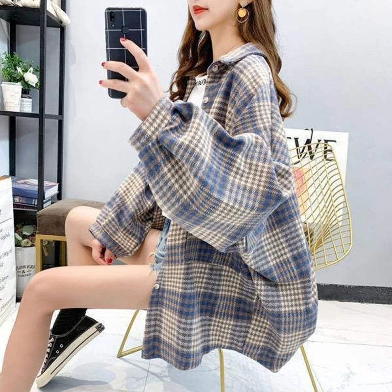 Plaid shirt women's autumn and winter new Korean version retro Hong Kong style fashion casual loose and thick shirt
Plaid shirt women's autumn and winter new Korean version retro Hong Kong style fashion casual loose and thick shirt