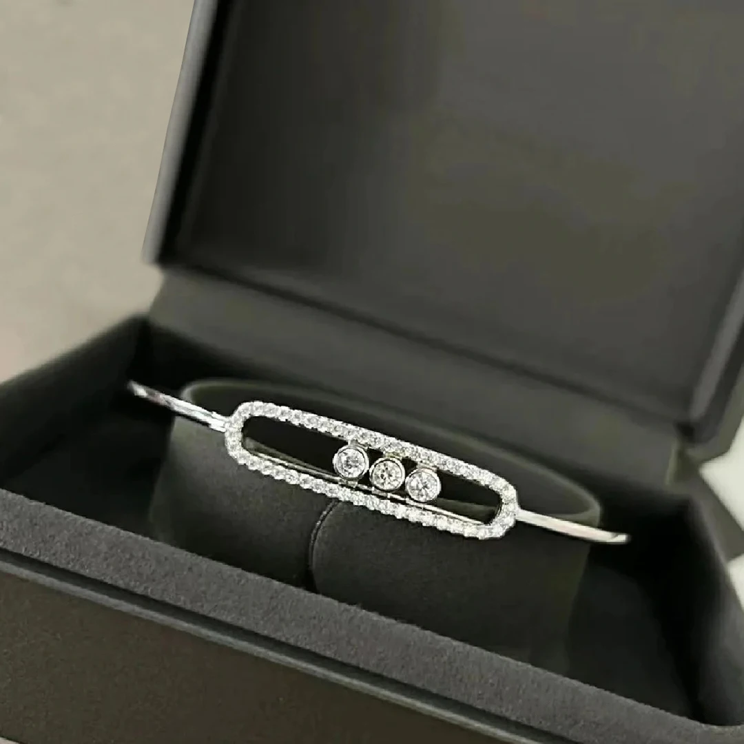 Classic 925 Sterling Silver Three Diamond Inlaid Activity Women's Jewelry Bracelet, A Luxurious Holiday Anniversary Gift.
Classic 925 Sterling Silver Three Diamond Inlaid Activity Women's Jewelry Bracelet, A Luxurious Holiday Anniversary Gift.
