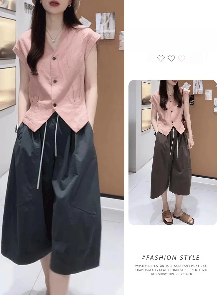 Stylish Casual V-Neck Sleeveless Shirt And Wide Leg Pants Two-Piece Set Breathable Summer Outfit for Women High Waist Design
Stylish Casual V-Neck Sleeveless Shirt And Wide Leg Pants Two-Piece Set Breathable Summer Outfit for Women High Waist Design