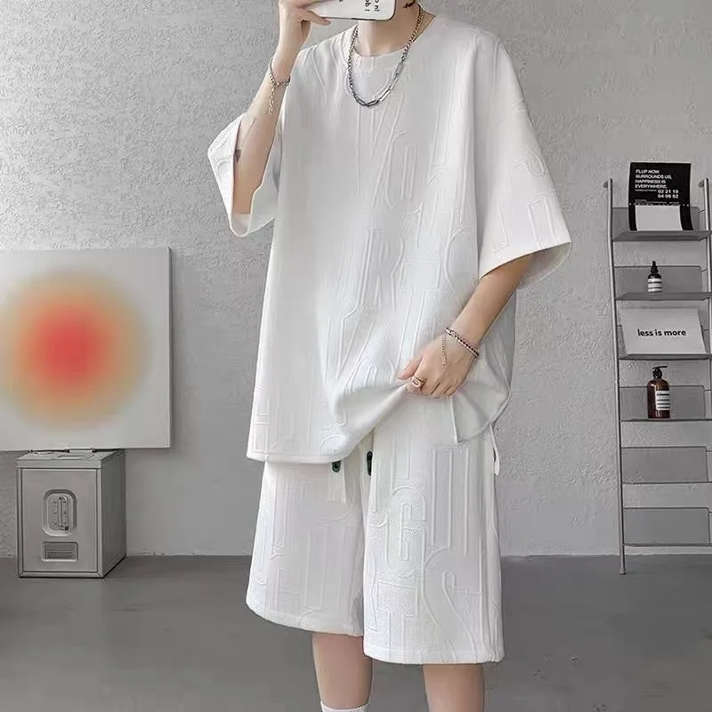 Summer fashion casual sports men's cool and handsome outfit set, summer men's outfit with handsome short sleeved fashion
Summer fashion casual sports men's cool and handsome outfit set, summer men's outfit with handsome short sleeved fashion