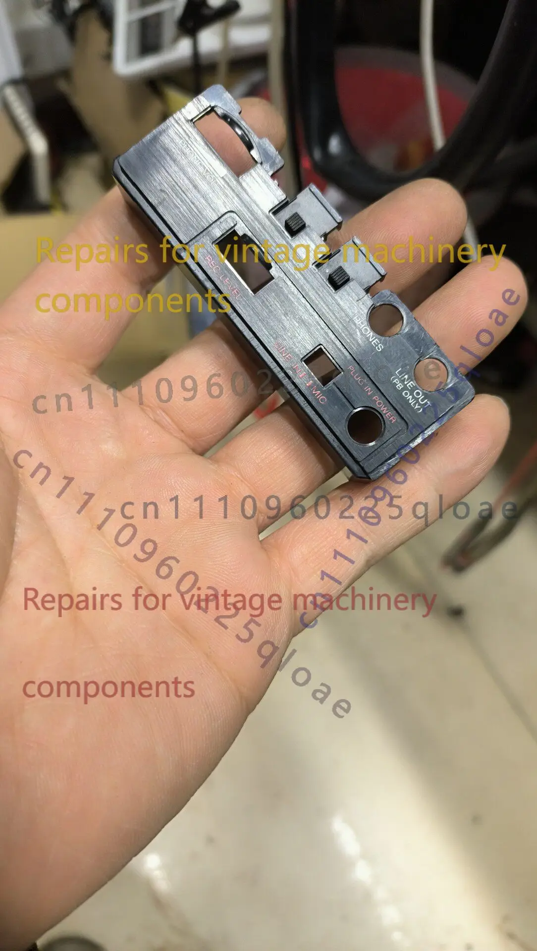 Side Plastic Decor Cover & Switch Toggle Slider Replacement Parts For Sony WM-D3 Cassette Walkman Repair Spare Parts ,used
Side Plastic Decor Cover & Switch Toggle Slider Replacement Parts For Sony WM-D3 Cassette Walkman Repair Spare Parts ,used