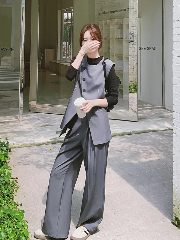 ay Svel Suit Vest And Wide Leg Pants Set Women's Faion High-End Early Autumn Clete Matching High Waist Long Pants
ay Svel Suit Vest And Wide Leg Pants Set Women's Faion High-End Early Autumn Clete Matching High Waist Long Pants