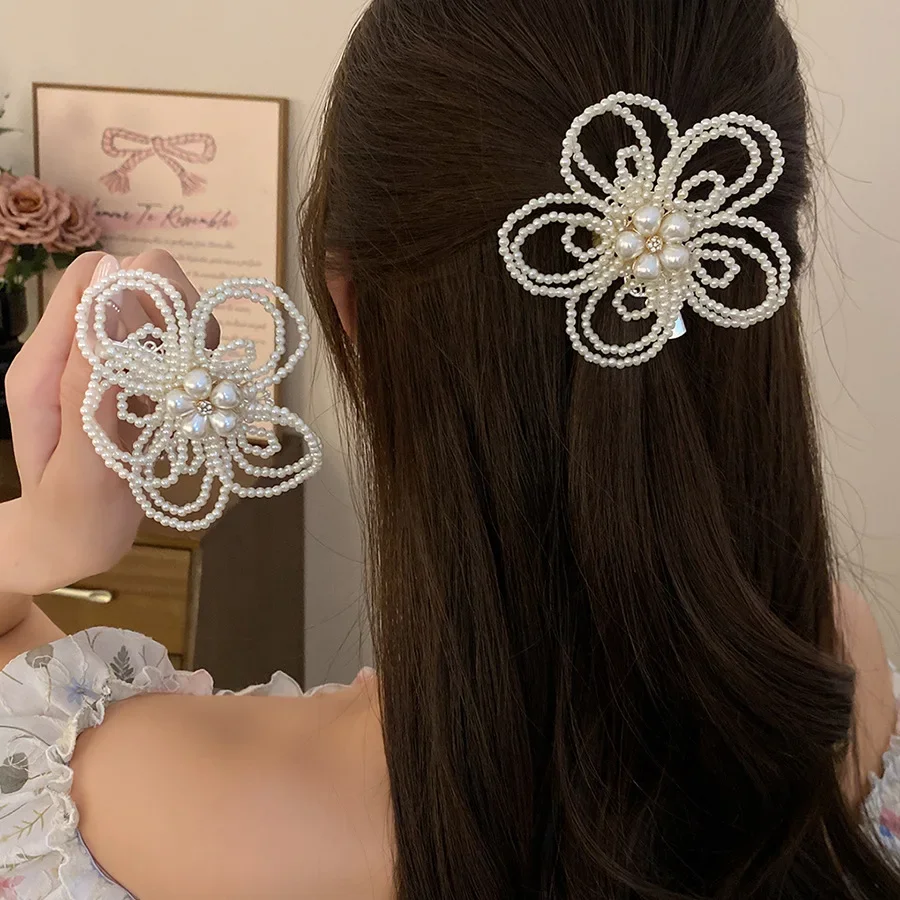 New Vintage Rhinestone Pearl Flower Hair Clip Fashion Versatile Back Head Duckbill Clip High Grade Hair Accessories For Women
New Vintage Rhinestone Pearl Flower Hair Clip Fashion Versatile Back Head Duckbill Clip High Grade Hair Accessories For Women