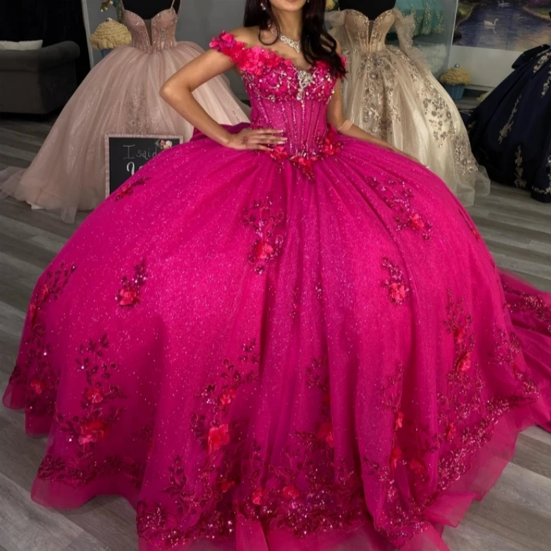 Розово-красные блестящие платья принцессы Quinceanera с открытыми плечами и аппликацией из цветов с бисером и кристаллами с бантом из тюля Sweet 16, бальное платье Vesti
Розово-красные блестящие платья принцессы Quinceanera с открытыми плечами и аппликацией из цветов с бисером и кристаллами с бантом из тюля Sweet 16, бальное платье Vesti