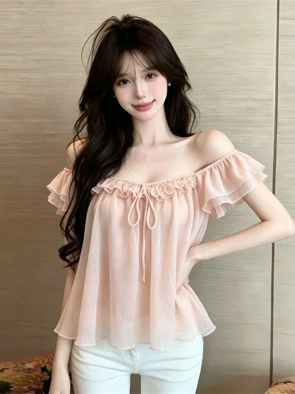 Elegant Loose Women's Chiffon Top with Bowknot And Lace Trim One-Shoulder Hemline Slimming Summer Fashion Meat Concealing
Elegant Loose Women's Chiffon Top with Bowknot And Lace Trim One-Shoulder Hemline Slimming Summer Fashion Meat Concealing