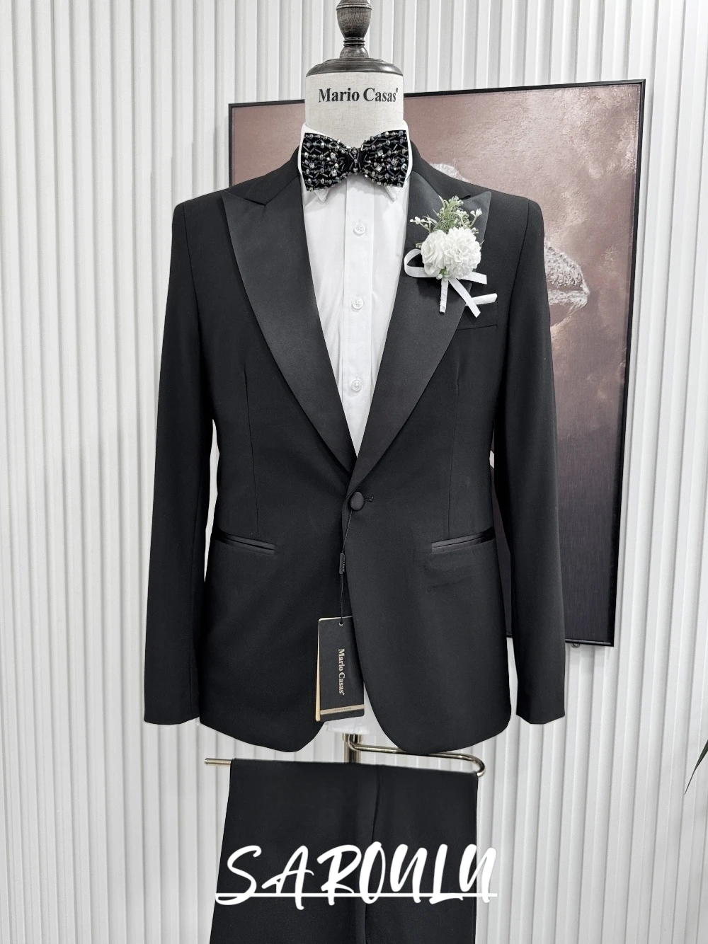Newest Black Two Pieces Suit Set For Man Classic Smooth Handsome Groom Wear Classy Business Office Party Tuxedo Fast Shipping
Newest Black Two Pieces Suit Set For Man Classic Smooth Handsome Groom Wear Classy Business Office Party Tuxedo Fast Shipping