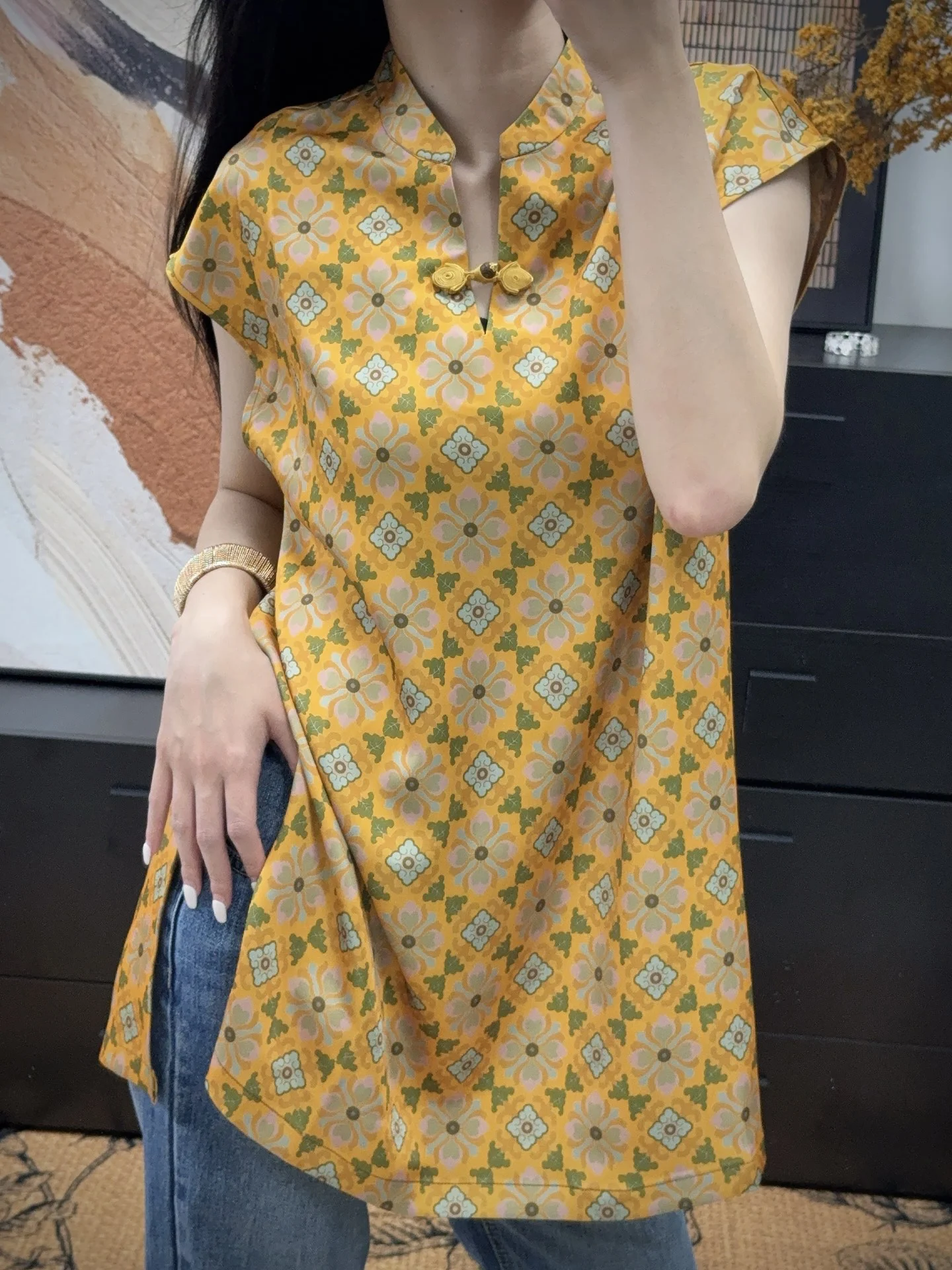 Ele Chinese Sle Long irt Women's High Collar Qipao Top Single Button Floral Print Super Sli Polyester Silk Blend
Ele Chinese Sle Long irt Women's High Collar Qipao Top Single Button Floral Print Super Sli Polyester Silk Blend