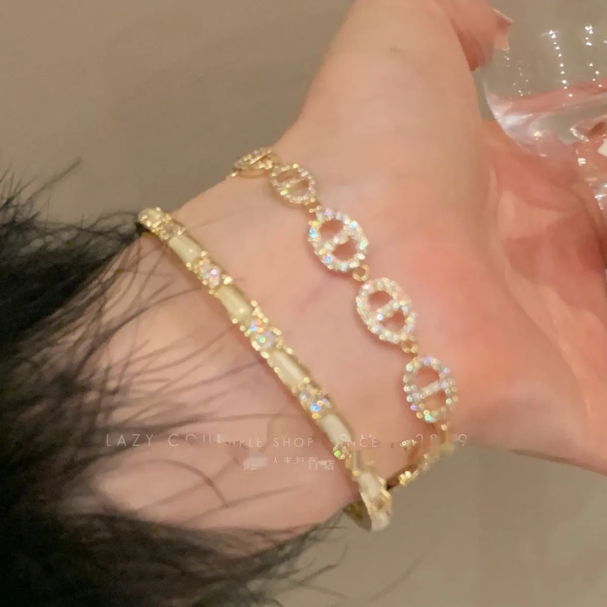 Sparkling Zircon Trapezoid Cuff Bracelet for Women Geometric Open Bangle Luxury Gold Plated Statement Jewelry Gift
Sparkling Zircon Trapezoid Cuff Bracelet for Women Geometric Open Bangle Luxury Gold Plated Statement Jewelry Gift