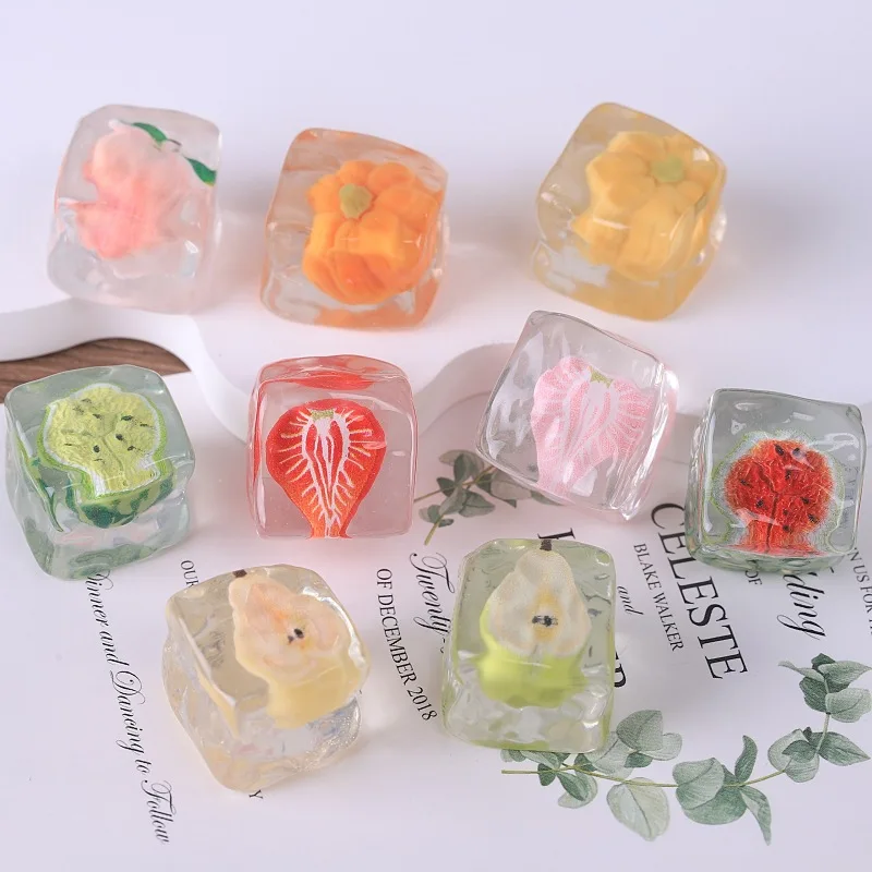 2pcs Mini Fruit Model Resin Strawberry Watermelon with Fake Ice Cubes Food Miniature Dollhouse Kitchen Accessories Garden Decor
2pcs Mini Fruit Model Resin Strawberry Watermelon with Fake Ice Cubes Food Miniature Dollhouse Kitchen Accessories Garden Decor