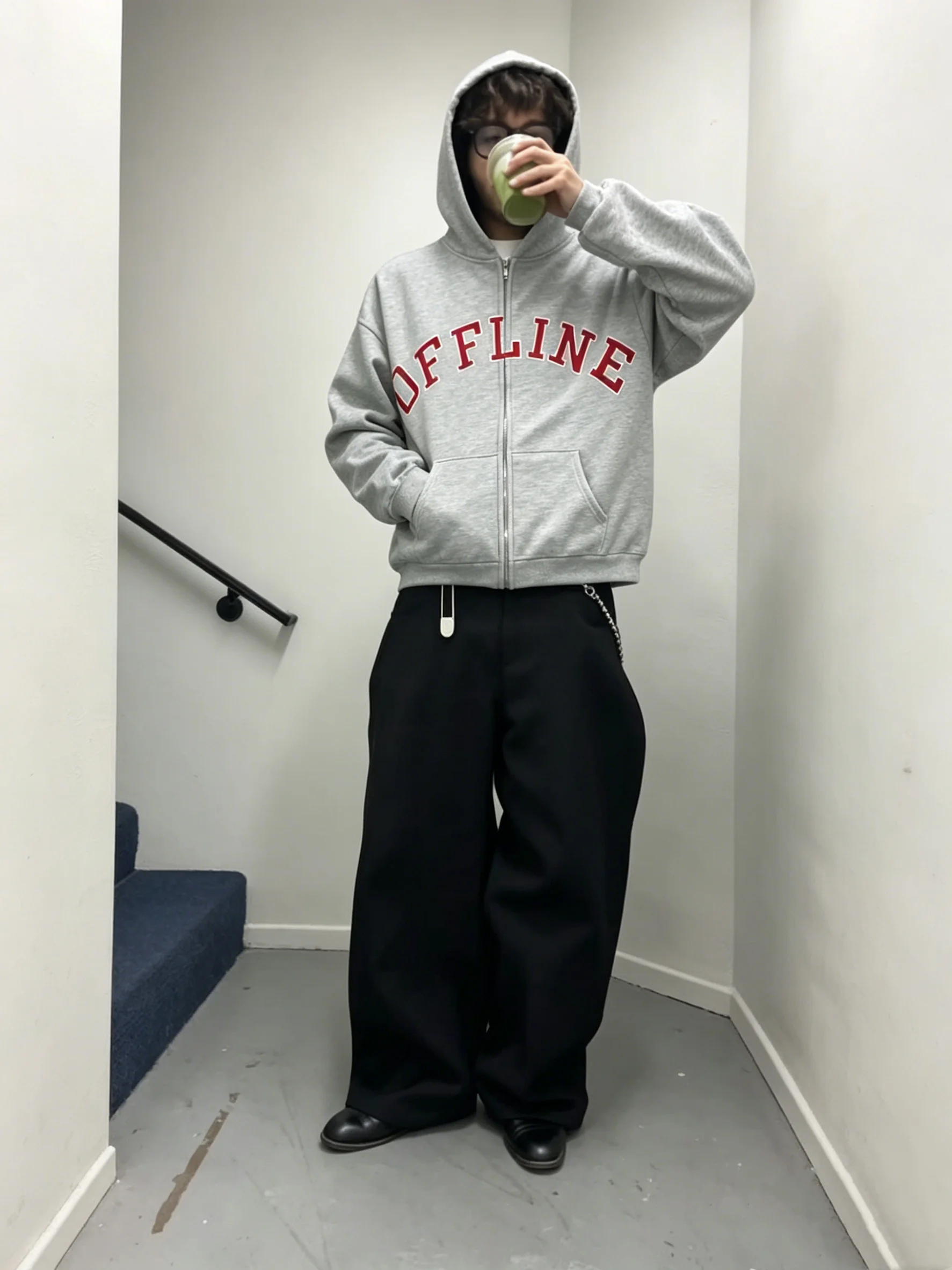 Korean Style Grey Hooded Sweatshirt Men With Letter Print Zip Up Design Casual Outerwear
Korean Style Grey Hooded Sweatshirt Men With Letter Print Zip Up Design Casual Outerwear