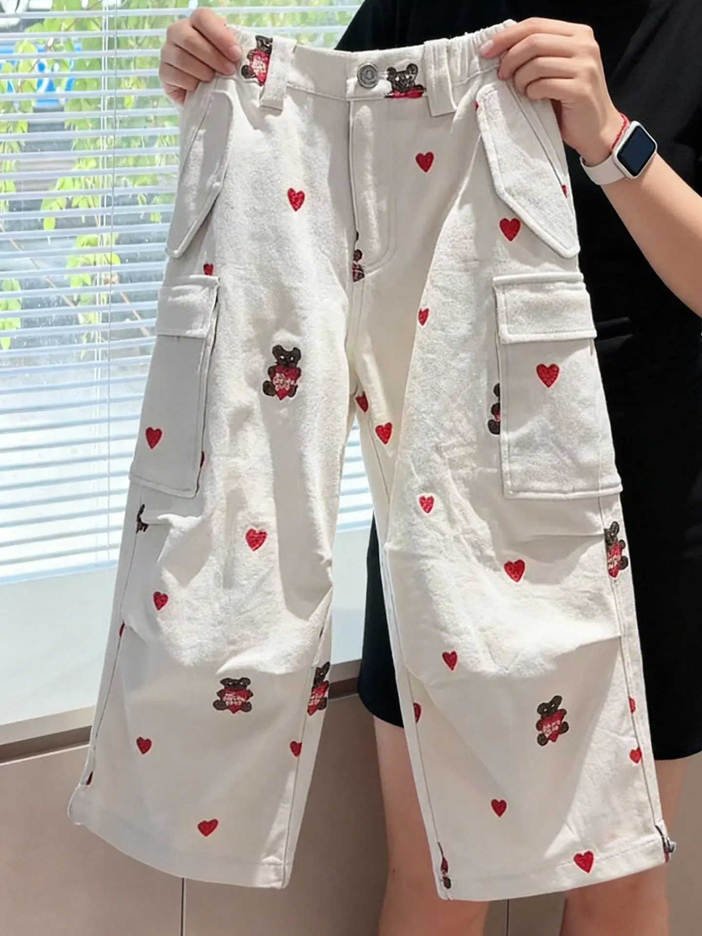 Trendy White Workwear Pants for Girls Children's Autumn Spring Wide Leg Sweatpants Casual Comfortable Elastic Waist
Trendy White Workwear Pants for Girls Children's Autumn Spring Wide Leg Sweatpants Casual Comfortable Elastic Waist