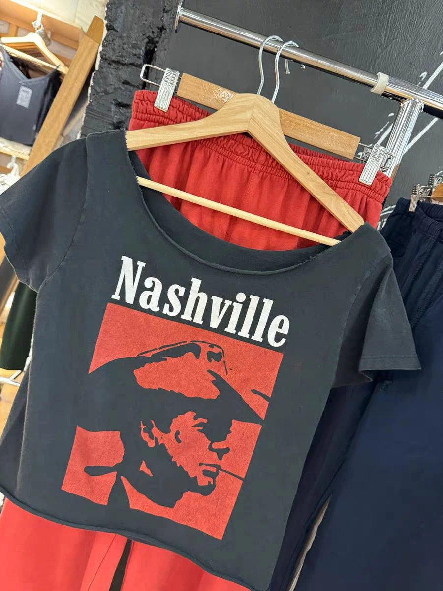 Vintage Graphic Print Cotton Crop Top Woman Summer Raw Hem Slash Neck Short Sleeve Tee Shirt Streetwear T-shirts Y2k Tops New
Vintage Graphic Print Cotton Crop Top Woman Summer Raw Hem Slash Neck Short Sleeve Tee Shirt Streetwear T-shirts Y2k Tops New