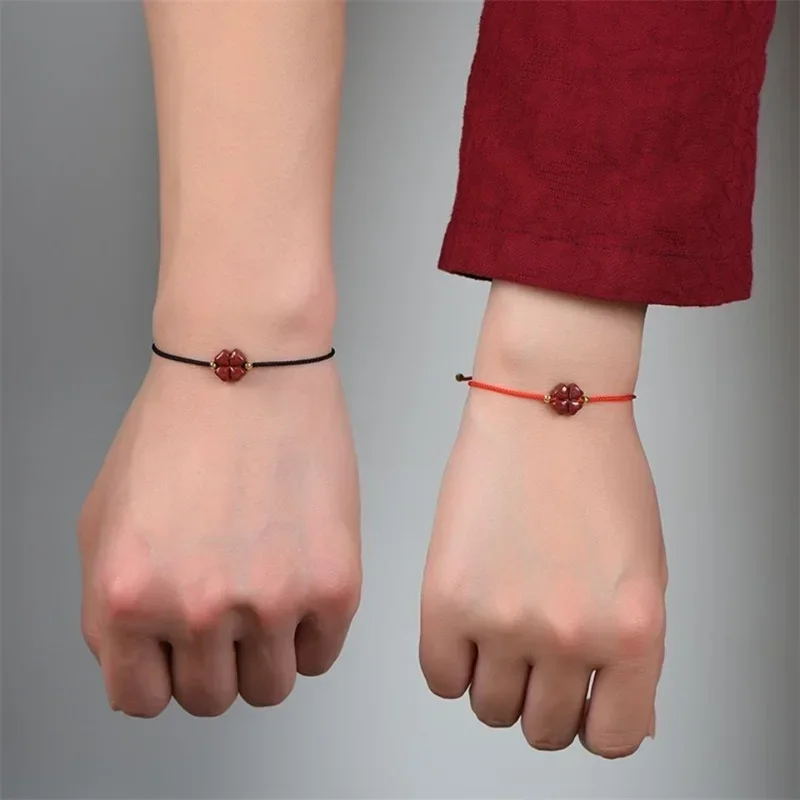 Cinnabar clover red rope bracelet for women and men, thin hand rope for the zodiac year, hand woven lucky flower foot rope
Cinnabar clover red rope bracelet for women and men, thin hand rope for the zodiac year, hand woven lucky flower foot rope