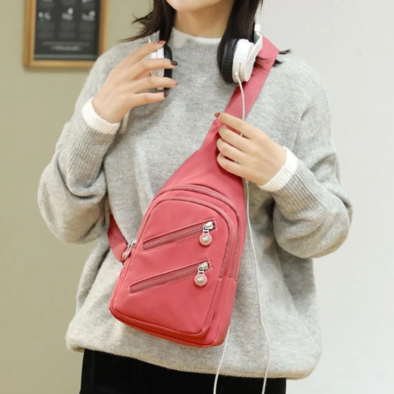Simple and Lightweight Shoulder Bag Versatile Backpack Leisure Travel Crossbody Bag Fashion Multi-layer Chest Bag Women
Simple and Lightweight Shoulder Bag Versatile Backpack Leisure Travel Crossbody Bag Fashion Multi-layer Chest Bag Women