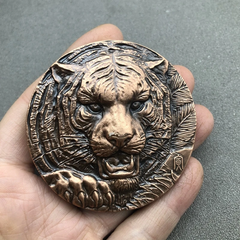 Zodiac bronze badge Zodiac tiger commemorative badge hand token home craft ornament
Zodiac bronze badge Zodiac tiger commemorative badge hand token home craft ornament