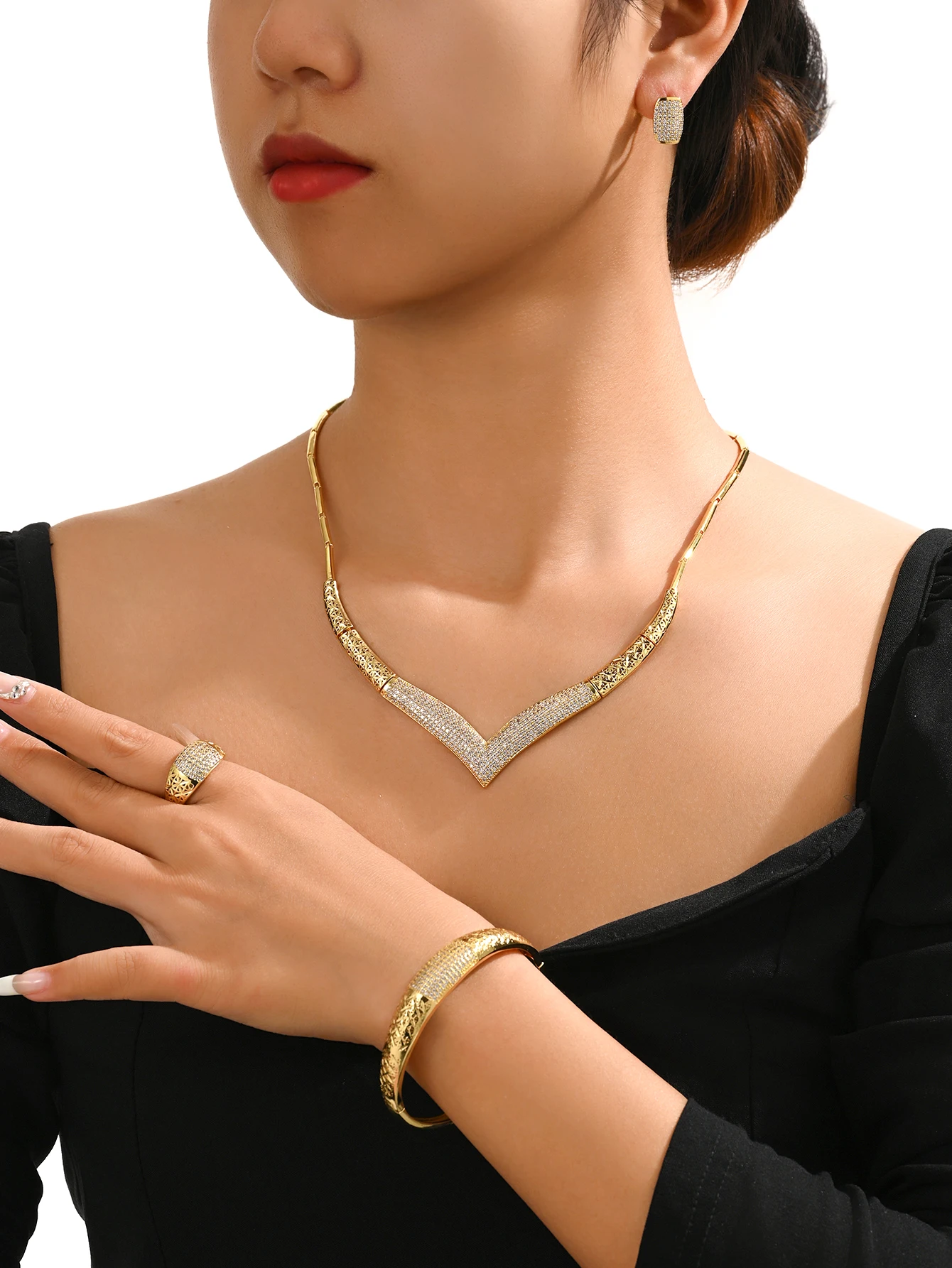 5pcs/set Women's Fashion Ring Jewelry Set High Quality Original Zircon 18K Gold Plated Copper Wholesale for Weddings and Gifts
5pcs/set Women's Fashion Ring Jewelry Set High Quality Original Zircon 18K Gold Plated Copper Wholesale for Weddings and Gifts