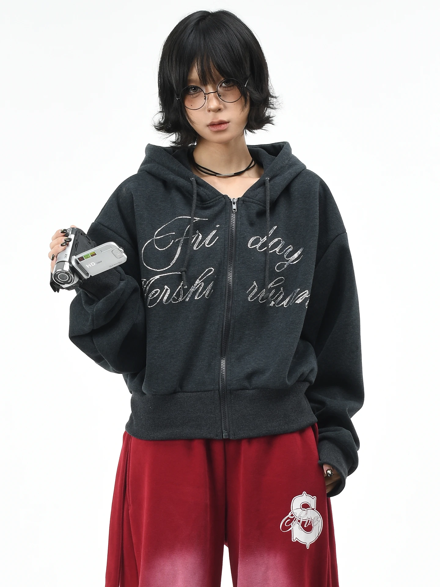 OV Original American Retro Letter Emed Bri Fce Hoodie Women's ort Warm Slimming Cardigan Coat Winter Faion
OV Original American Retro Letter Emed Bri Fce Hoodie Women's ort Warm Slimming Cardigan Coat Winter Faion