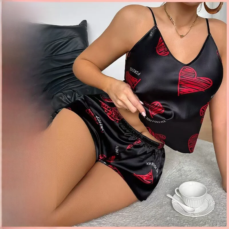 Sexy Heart Print Camisole And Shorts Set Home Clothes Tank Top with Strap V-Neck Loose Fit Summer Home Clothes for Women
Sexy Heart Print Camisole And Shorts Set Home Clothes Tank Top with Strap V-Neck Loose Fit Summer Home Clothes for Women