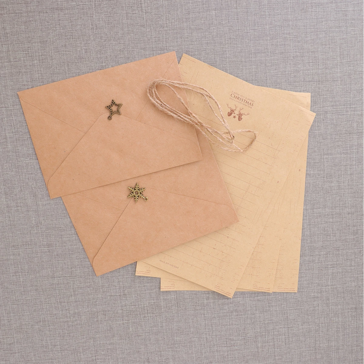 50 Sheets Christmas Letter Paper Set Eco Friendly Writing Stationery Envelope Greeting Cards for Family Friends Holiday Party
50 Sheets Christmas Letter Paper Set Eco Friendly Writing Stationery Envelope Greeting Cards for Family Friends Holiday Party