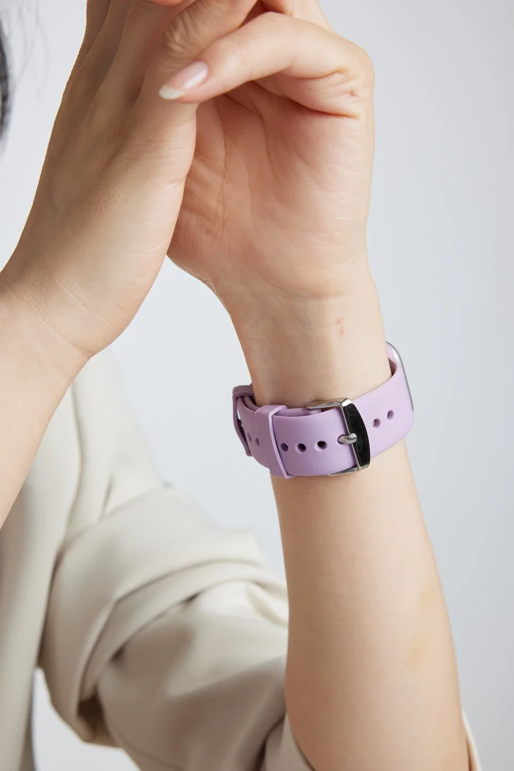 Nice Silicone Strap For Apple Watch band for iwatch women Series 10/9/8/7/6/5/4/3/2/1 38 40mm 41mm 42mm 44mm 45mm 46mm 49mm
Nice Silicone Strap For Apple Watch band for iwatch women Series 10/9/8/7/6/5/4/3/2/1 38 40mm 41mm 42mm 44mm 45mm 46mm 49mm