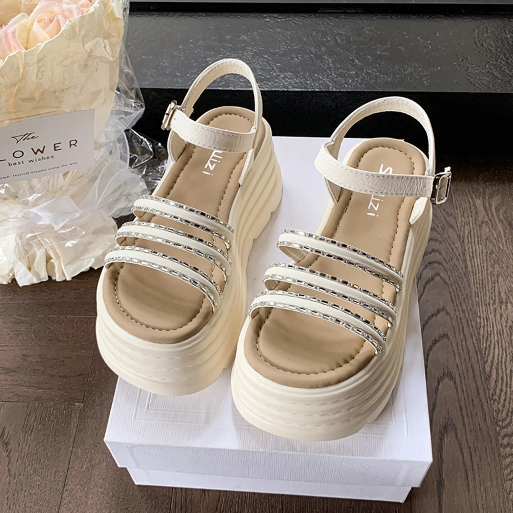 8.5CM Women High Platform Sandals Wedge Hollow Mules Shoes Casual Chunky Gladiator Sandals Woman New Summer Bling Beach Slippers
8.5CM Women High Platform Sandals Wedge Hollow Mules Shoes Casual Chunky Gladiator Sandals Woman New Summer Bling Beach Slippers